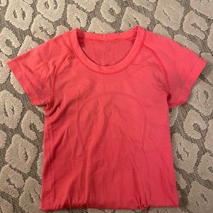 Lululemon swiftly tech top